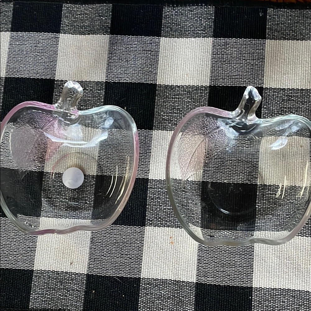 Elegant Clear Glass Apple-Shaped Bowls with pink tinged leaves